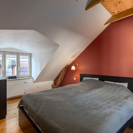 Amber Private Rooms Riga Extérieur photo